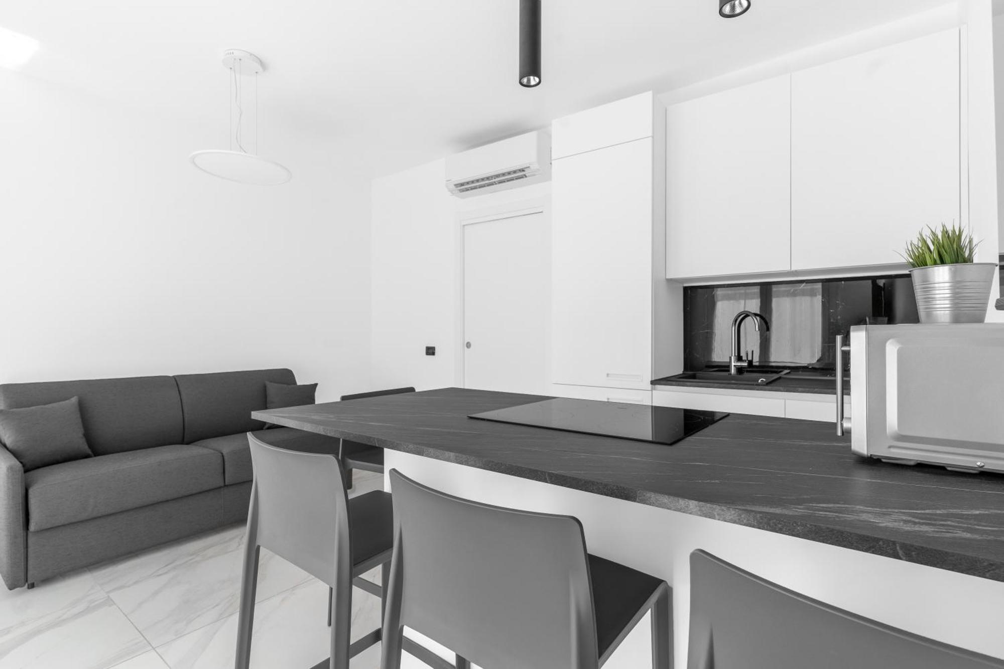 Mi Casa - Appartamento In Ponte Nuovo Mailand Exterior foto