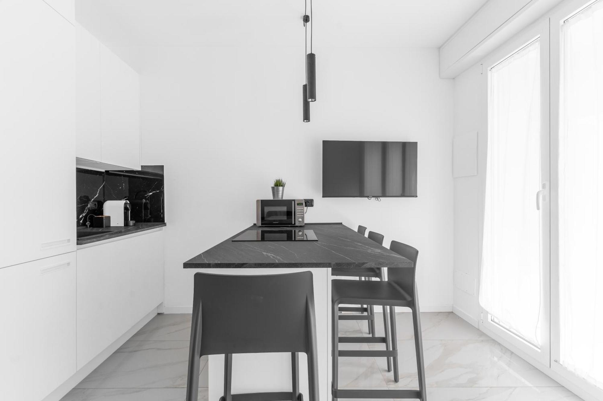 Mi Casa - Appartamento In Ponte Nuovo Mailand Exterior foto