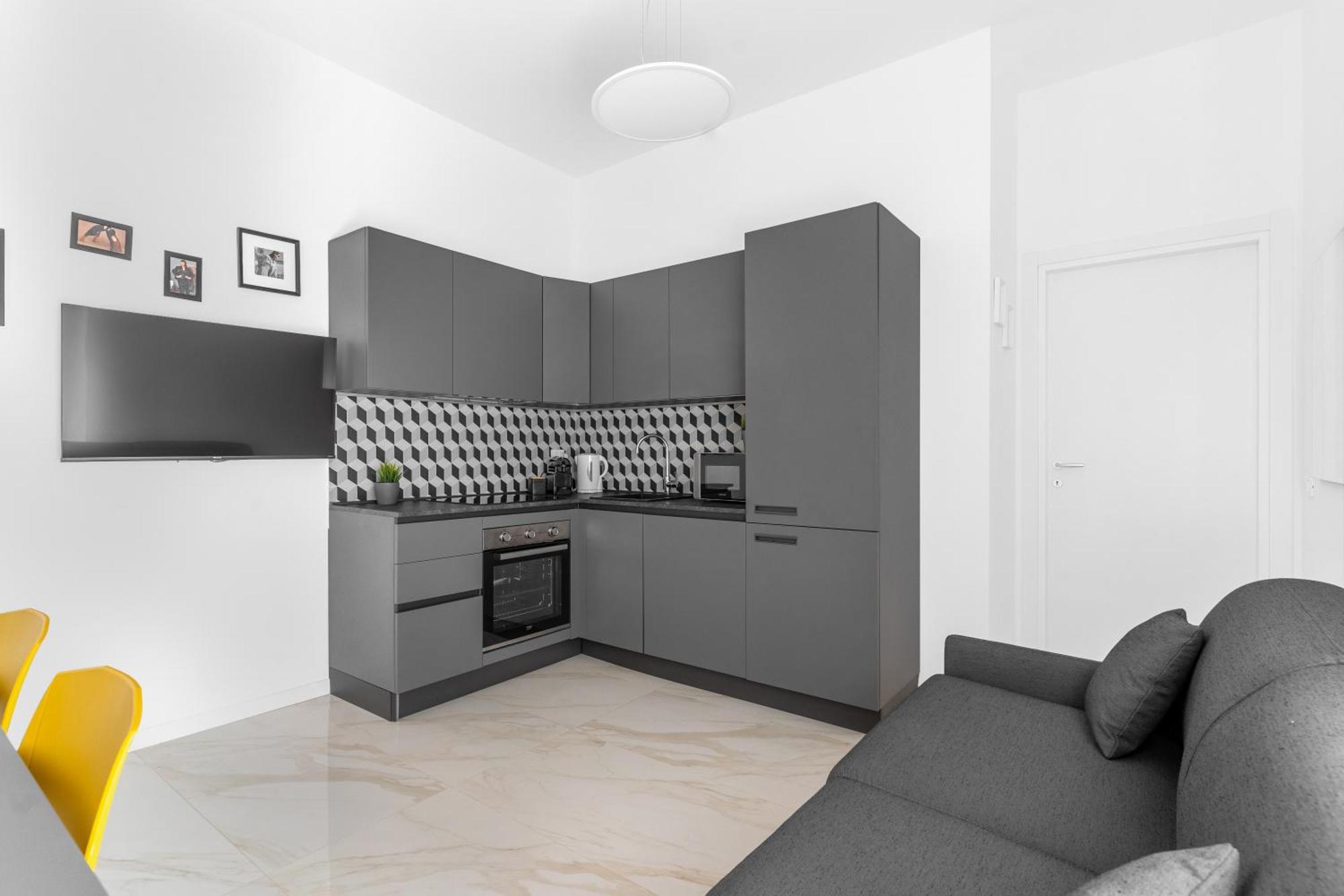 Mi Casa - Appartamento In Ponte Nuovo Mailand Exterior foto